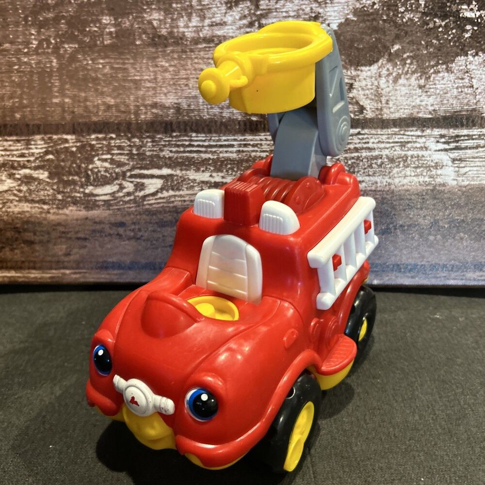 Fisher Price Little People FIRETRUCK Truck VEHICLE Sounds And Lights Do Not Work
